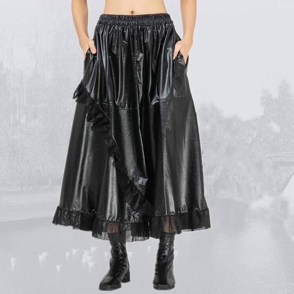 Faux leather skirt - Picture 4 of 4